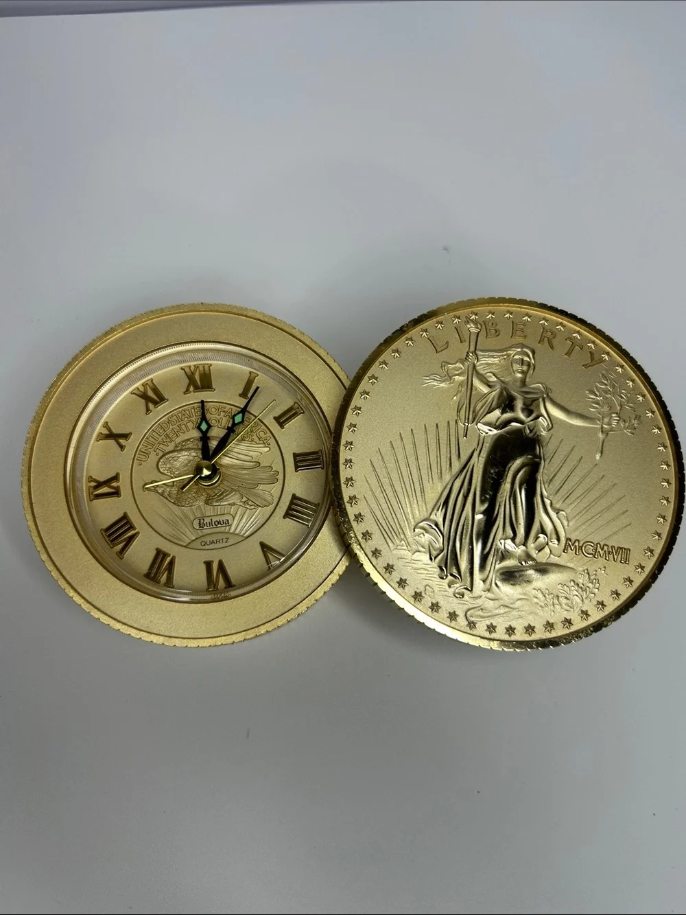 Vintage Bulova B0675 Liberty Gold Coin Quartz Alarm Clock – Tested & Working